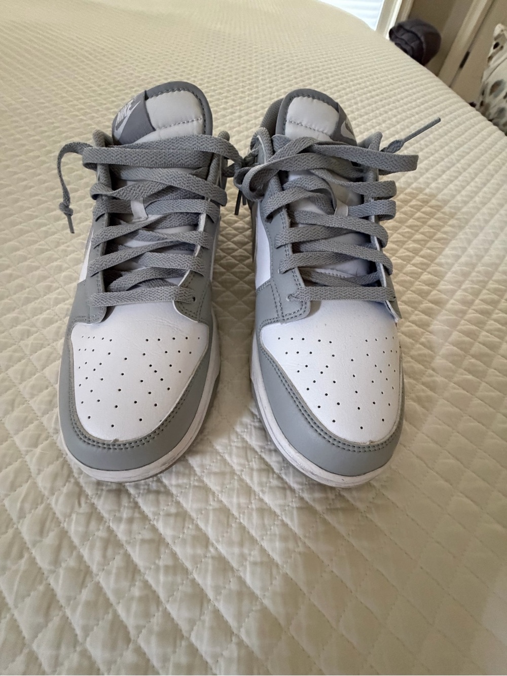 Nike Dunk Low Retro — White & Light Gray - Picture 4 of 11